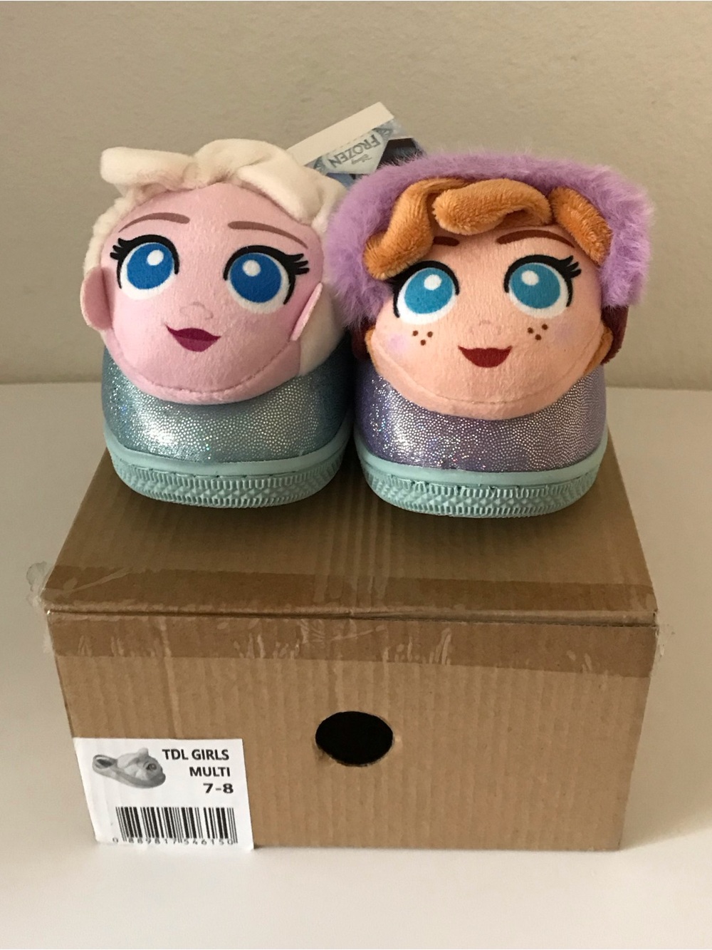 NWT Disney Frozen Toddler Girls 3D Character Slippers